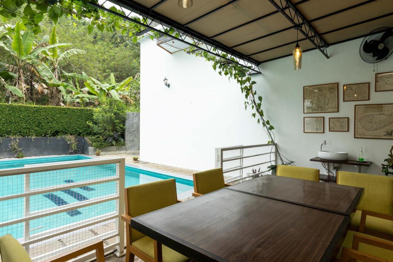 Surveyor'S Residence Bungalow Kandy Esterno foto