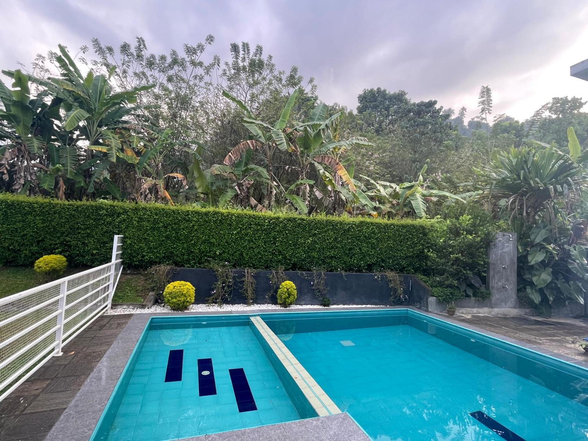 Surveyor'S Residence Bungalow Kandy Esterno foto